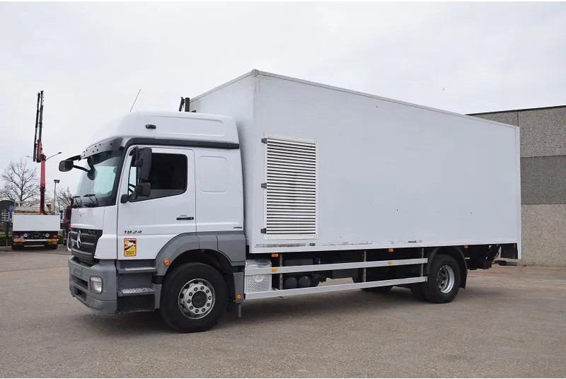 Mercedes-Benz Axor 1824 - Lastbil med skåp: bild 3 Mercedes-Benz Axor 1824 - Lastbil med skåp: bild 3