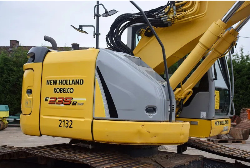 New Holland Kobelco E235B SR-LCT - Bandgrävare: bild 5 New Holland Kobelco E235B SR-LCT - Bandgrävare: bild 5