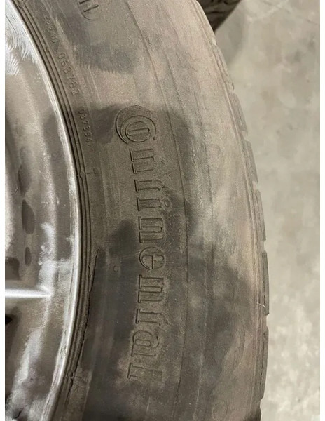 Continental Continental banden met velgen 235/65 R17 - Däck och fälgar för Personbil: bild 3 Continental Continental banden met velgen 235/65 R17 - Däck och fälgar för Personbil: bild 3