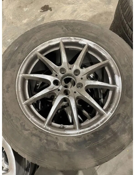 Continental Continental banden met velgen 235/65 R17 - Däck och fälgar för Personbil: bild 2 Continental Continental banden met velgen 235/65 R17 - Däck och fälgar för Personbil: bild 2