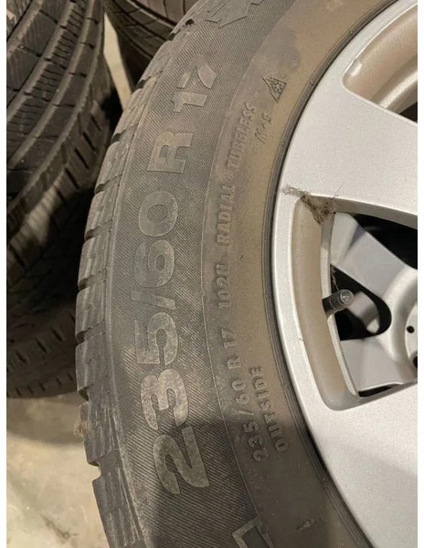 Continental Mercedes velgen met Continental banden 235/60 R17 102H M+S - Däck och fälgar för Personbil: bild 3 Continental Mercedes velgen met Continental banden 235/60 R17 102H M+S - Däck och fälgar för Personbil: bild 3