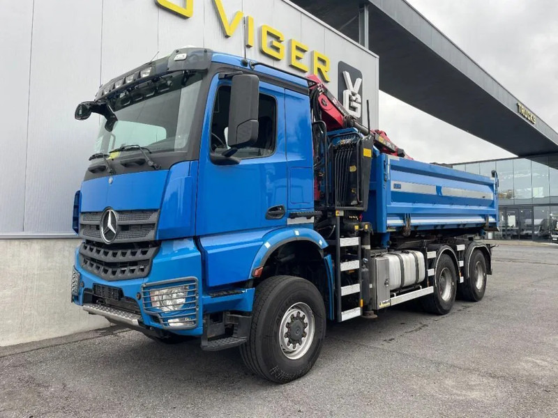 Mercedes-Benz Arocs 3342 *6x6*meegestuurd as*2zijdige kipper*Airco*Bluetooth - Tippbil lastbil, Kranbil: bild 1 Mercedes-Benz Arocs 3342 *6x6*meegestuurd as*2zijdige kipper*Airco*Bluetooth - Tippbil lastbil, Kranbil: bild 1