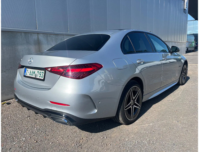 Mercedes-Benz C-Klasse C300e Sedan*AMG PAKKET*NIGHT PAKKET*HEADUPDISPL*360°CAM* - Sedan: bild 2 Mercedes-Benz C-Klasse C300e Sedan*AMG PAKKET*NIGHT PAKKET*HEADUPDISPL*360°CAM* - Sedan: bild 2