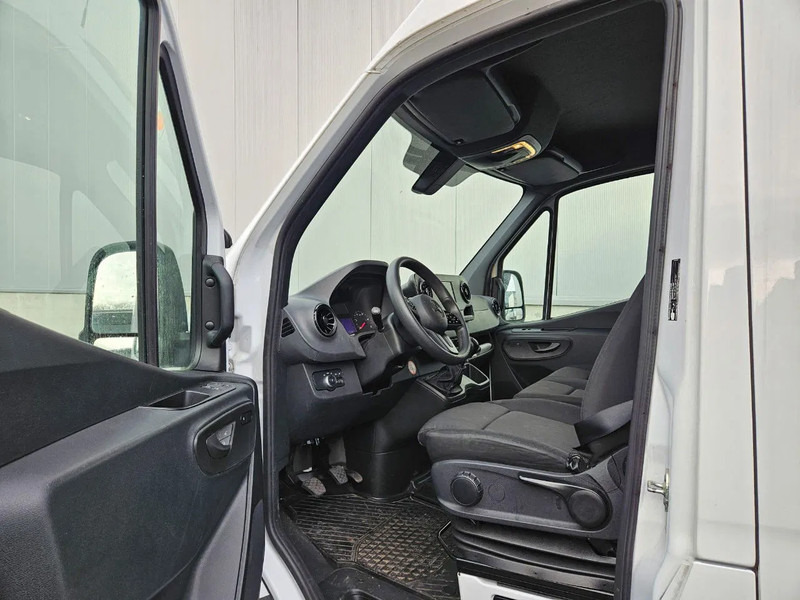 Mercedes-Benz Sprinter 317 L2H2*Achteruitrijcamera*360°camera*Zetelverwarming* - Skåpbil: bild 3 Mercedes-Benz Sprinter 317 L2H2*Achteruitrijcamera*360°camera*Zetelverwarming* - Skåpbil: bild 3