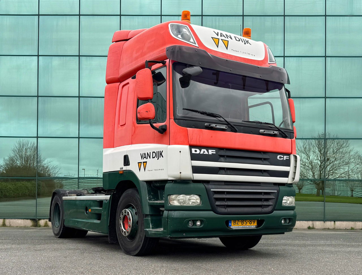 DAF CF 85.460 Only 229.800 KM Retarder - Intarder 2x Tanks Tires 90 NL Truck - Dragbil: bild 5 DAF CF 85.460 Only 229.800 KM Retarder - Intarder 2x Tanks Tires 90 NL Truck - Dragbil: bild 5