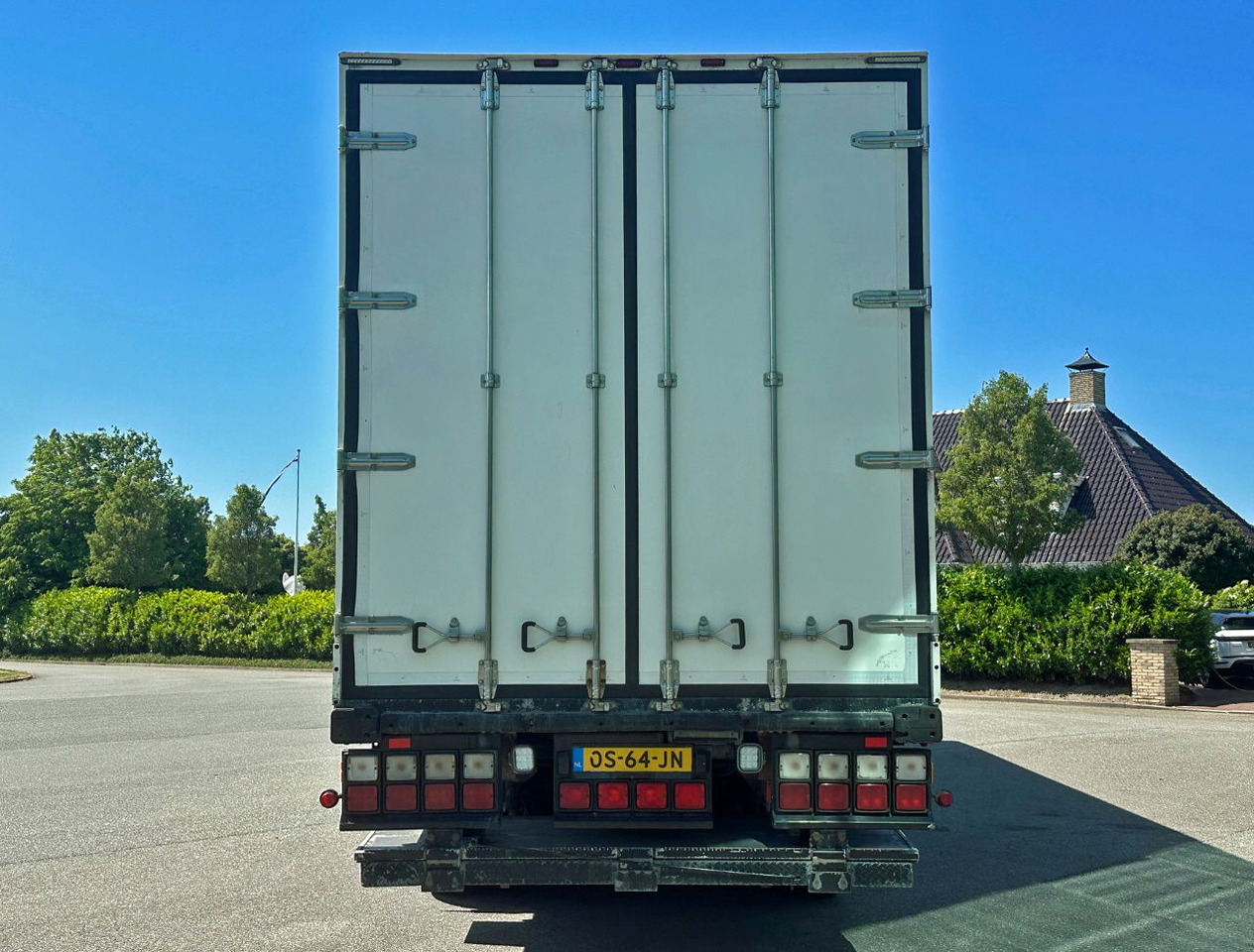 Ekeri 3-AS Multi Temp 1335 x 250 x 271 CM Inside Tail Lift - Kyl/ Frys semitrailer: bild 4 Ekeri 3-AS Multi Temp 1335 x 250 x 271 CM Inside Tail Lift - Kyl/ Frys semitrailer: bild 4