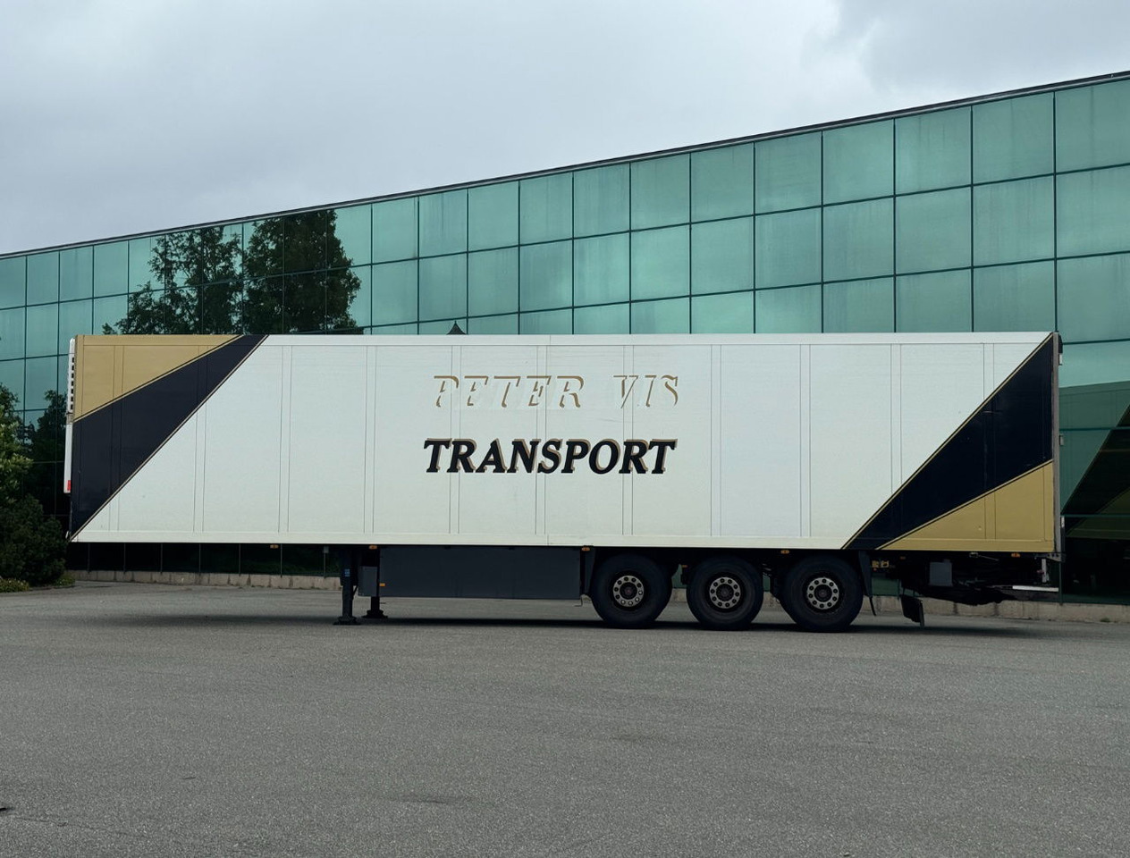 Schmitz Cargobull SKO24 Thermo King SL200e Only 8.900 Hours 270 CM High 250 CM W - Kyl/ Frys semitrailer: bild 2 Schmitz Cargobull SKO24 Thermo King SL200e Only 8.900 Hours 270 CM High 250 CM W - Kyl/ Frys semitrailer: bild 2