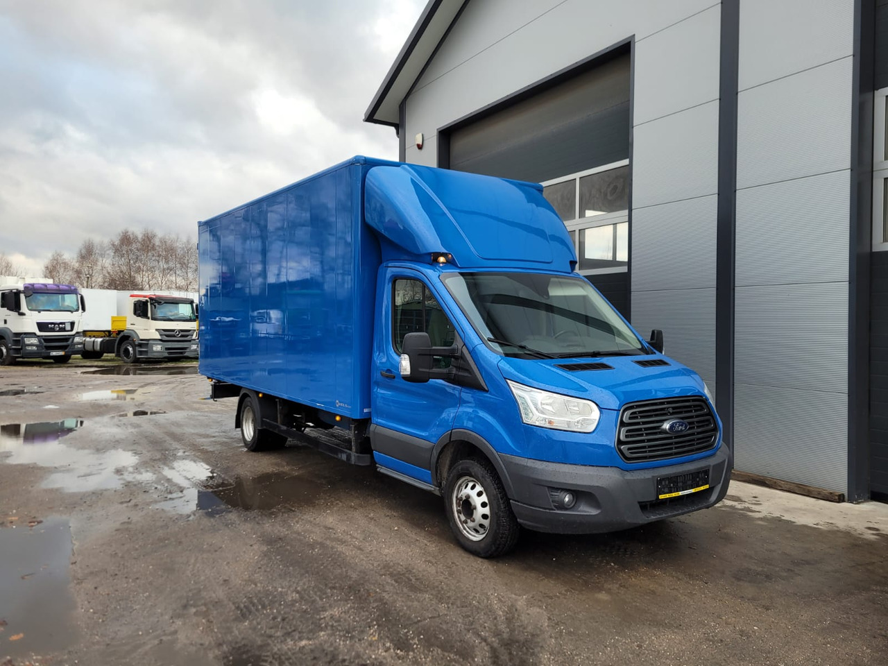 FORD TRANSIT KONTENER - Volymskåp: bild 1 FORD TRANSIT KONTENER - Volymskåp: bild 1