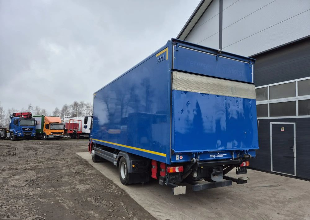 Mercedes-Benz Atego 1330 Euro 6 - Lastbil med skåp: bild 4 Mercedes-Benz Atego 1330 Euro 6 - Lastbil med skåp: bild 4