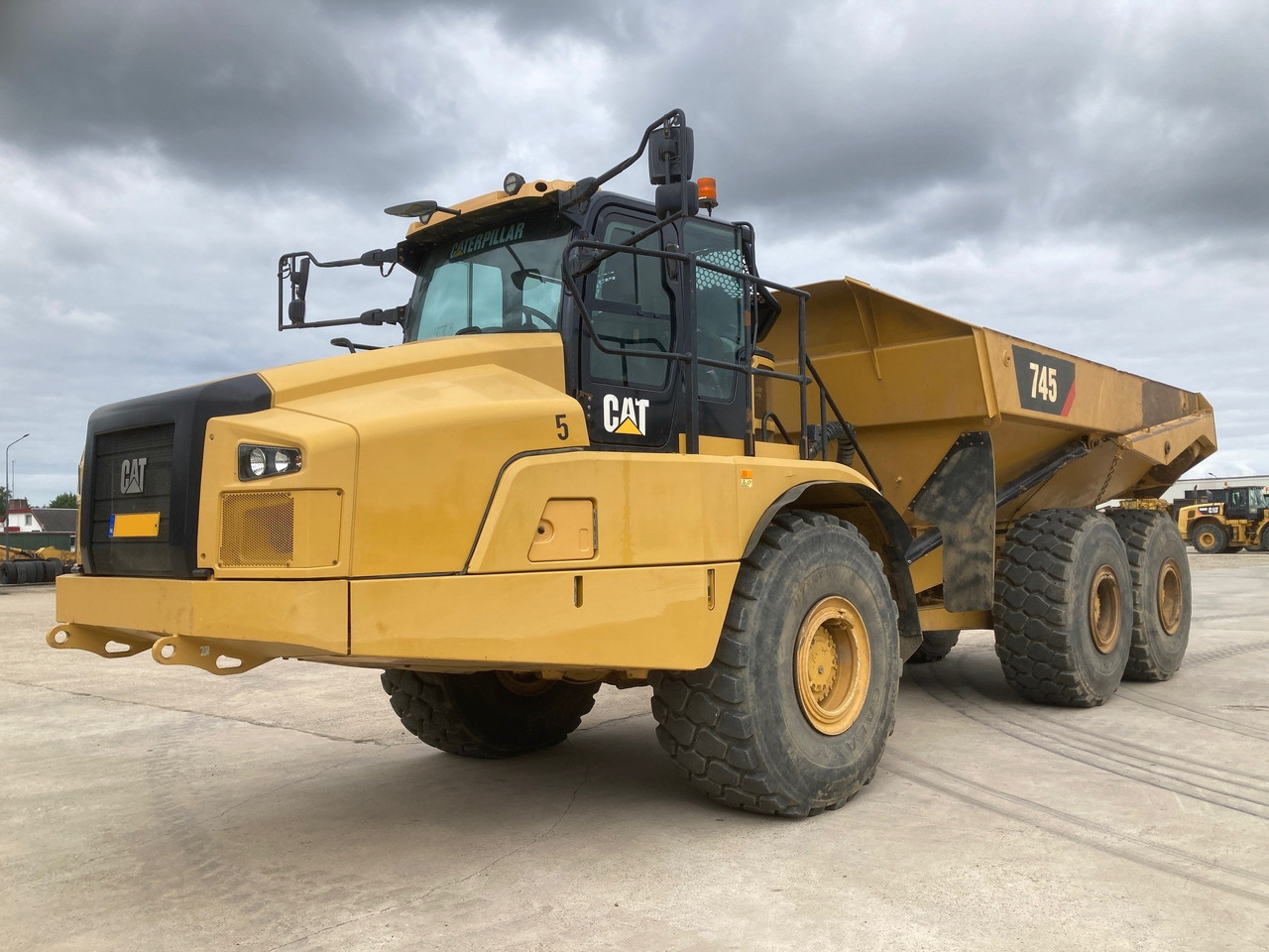 CATERPILLAR 745 - Ramstyrd dumper: bild 1 CATERPILLAR 745 - Ramstyrd dumper: bild 1