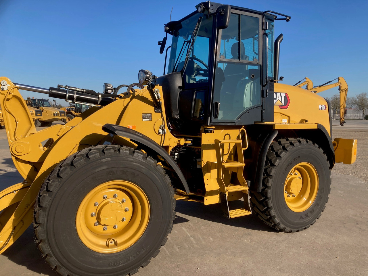 CATERPILLAR 910 - Hjullastare: bild 2 CATERPILLAR 910 - Hjullastare: bild 2