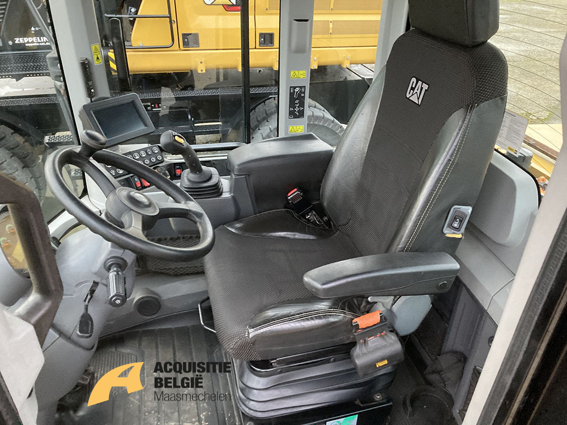 Hjullastare CATERPILLAR 930M: bild 8