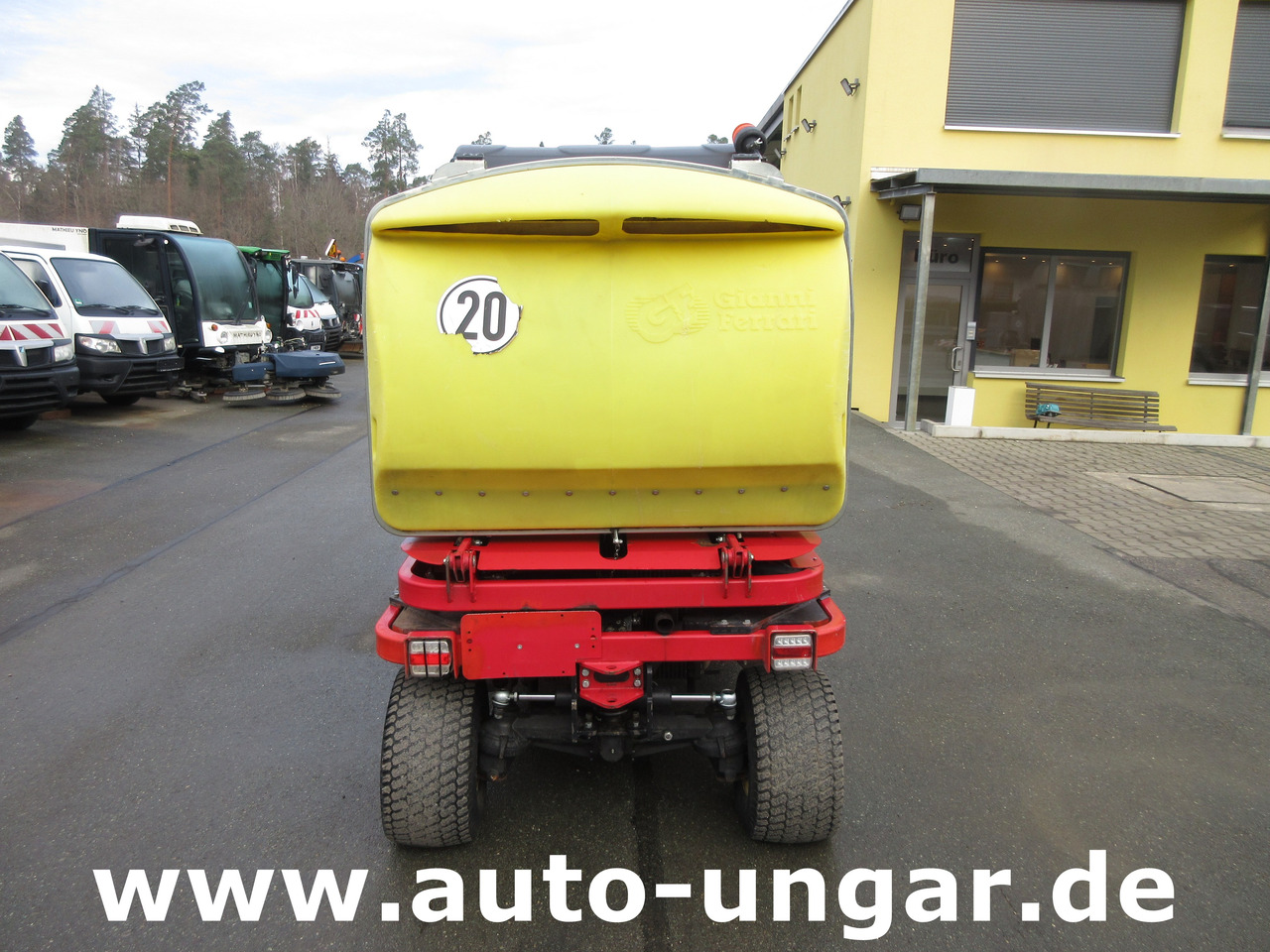 Gianni Ferrari Turbo 4 T Cruiser Großflächenmäher 4x4 mit Hochentleerung Bj. 2015 - Kommunaltraktor: bild 5 Gianni Ferrari Turbo 4 T Cruiser Großflächenmäher 4x4 mit Hochentleerung Bj. 2015 - Kommunaltraktor: bild 5