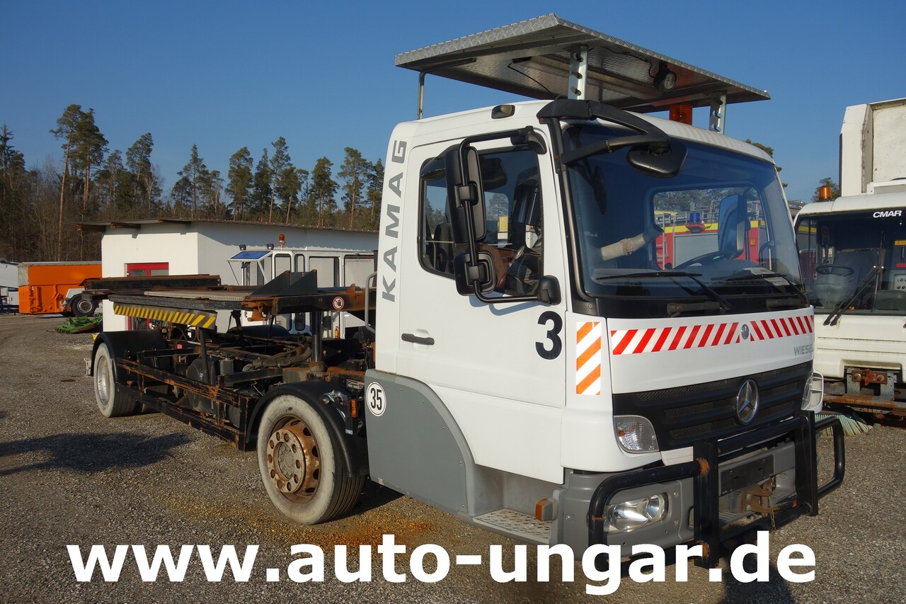 Kamag Mafi Terberg Mercedes Mercedes Kamag Wiesel WBH25P Mafi Terberg Wechselbrückenumsetzer - Terminaltraktor: bild 1 Kamag Mafi Terberg Mercedes Mercedes Kamag Wiesel WBH25P Mafi Terberg Wechselbrückenumsetzer - Terminaltraktor: bild 1