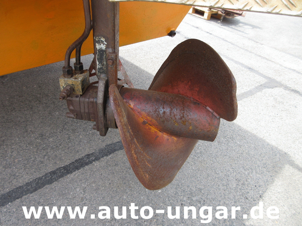 Gödde Mähboot O 420 T-Mähbalken + Seitenmäher Aquatic Weed Harvester - Utility/ Specialfordon: bild 5 Gödde Mähboot O 420 T-Mähbalken + Seitenmäher Aquatic Weed Harvester - Utility/ Specialfordon: bild 5