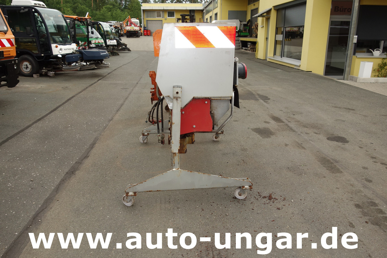 Multicar Kiefer - Bertsche Heckanbaustreuer für Multicar Boki Ladog Hansa Winterdienst - Utility/ Specialfordon: bild 4 Multicar Kiefer - Bertsche Heckanbaustreuer für Multicar Boki Ladog Hansa Winterdienst - Utility/ Specialfordon: bild 4