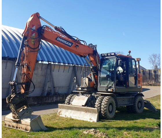 Doosan 18t DX165 WR-7 (DEVELON) - Grävmaskin på däck: bild 2 Doosan 18t DX165 WR-7 (DEVELON) - Grävmaskin på däck: bild 2