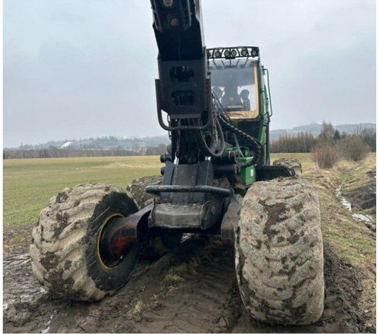 John Deere 1470E 6W +(2016) H415 - Skördare: bild 3 John Deere 1470E 6W +(2016) H415 - Skördare: bild 3