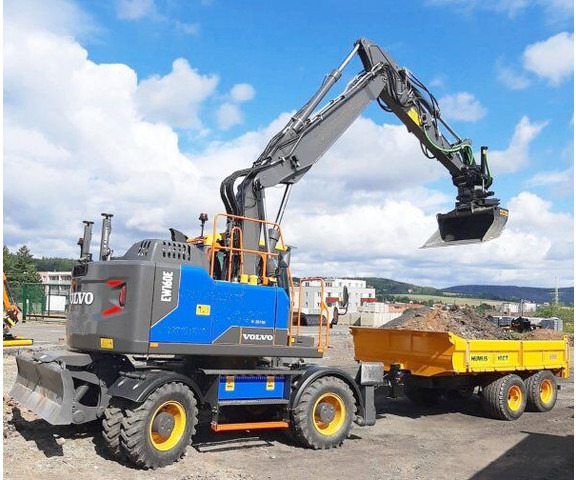 Volvo EW 160 E +(EST) Humus - Grävmaskin på däck: bild 1 Volvo EW 160 E +(EST) Humus - Grävmaskin på däck: bild 1