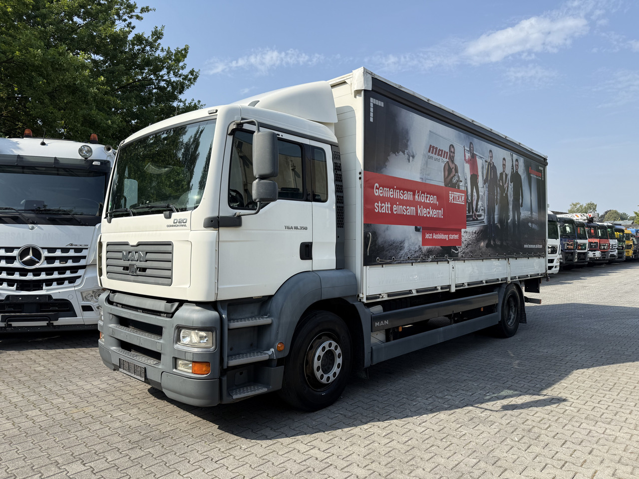 MAN TGA 18.350 4X2 BL Ladebordwand 4.000Kg - Kapellbil: bild 1 MAN TGA 18.350 4X2 BL Ladebordwand 4.000Kg - Kapellbil: bild 1