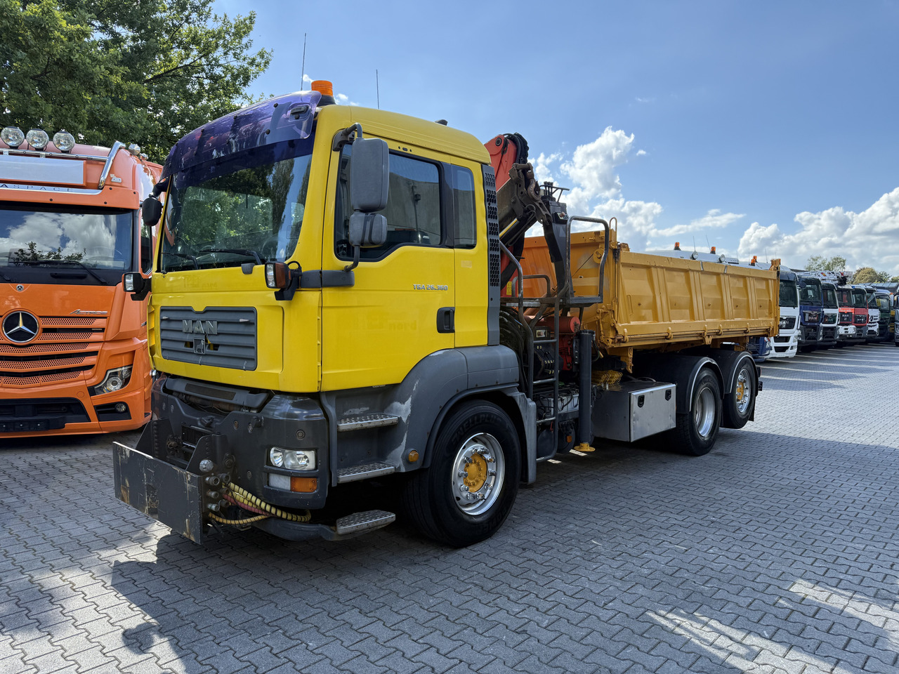 MAN TGA 26.360 6X2 Kipper Kran Palfinger 15500 - Tippbil lastbil, Kranbil: bild 1 MAN TGA 26.360 6X2 Kipper Kran Palfinger 15500 - Tippbil lastbil, Kranbil: bild 1
