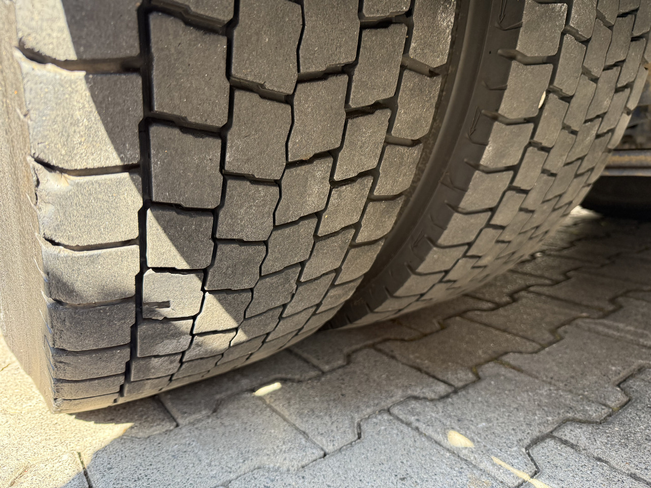 MAN TGX 26.440 6X2 Palfinger PK42502 - Flakbil, Kranbil: bild 5 MAN TGX 26.440 6X2 Palfinger PK42502 - Flakbil, Kranbil: bild 5