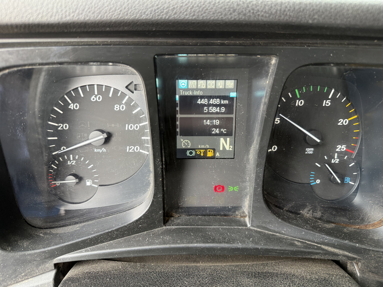 Mercedes-Benz Arocs 3251 8X4 Haken mit Kran HMF 2620 K5 - Lastväxlare lastbil, Kranbil: bild 5 Mercedes-Benz Arocs 3251 8X4 Haken mit Kran HMF 2620 K5 - Lastväxlare lastbil, Kranbil: bild 5