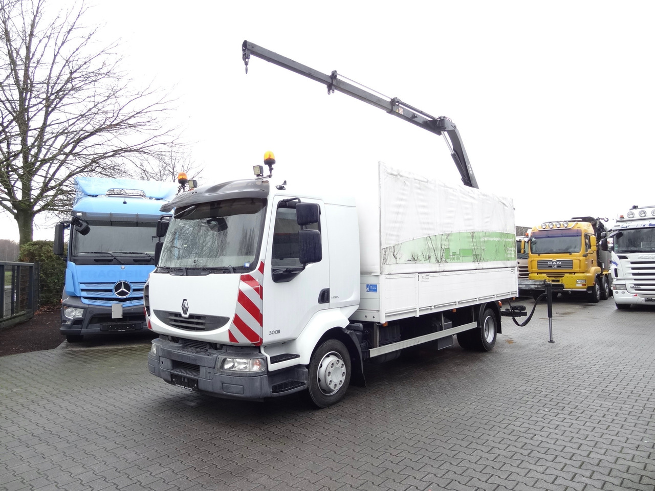 Renault Midlum 300.12 Fassi F80 - Kranbil, Flakbil: bild 1 Renault Midlum 300.12 Fassi F80 - Kranbil, Flakbil: bild 1