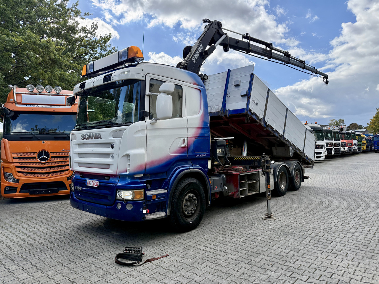 Scania R380 6X2*4 Kipper mit Kran HIAB 220 - Tippbil lastbil, Kranbil: bild 1 Scania R380 6X2*4 Kipper mit Kran HIAB 220 - Tippbil lastbil, Kranbil: bild 1