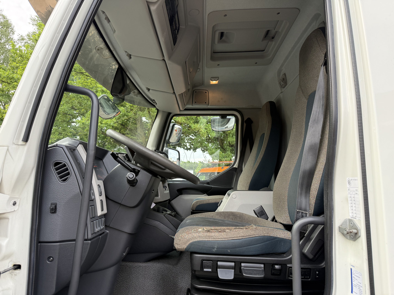 Volvo FL250.18 Carrier Supra 850Mt - Kylbil lastbil: bild 5 Volvo FL250.18 Carrier Supra 850Mt - Kylbil lastbil: bild 5