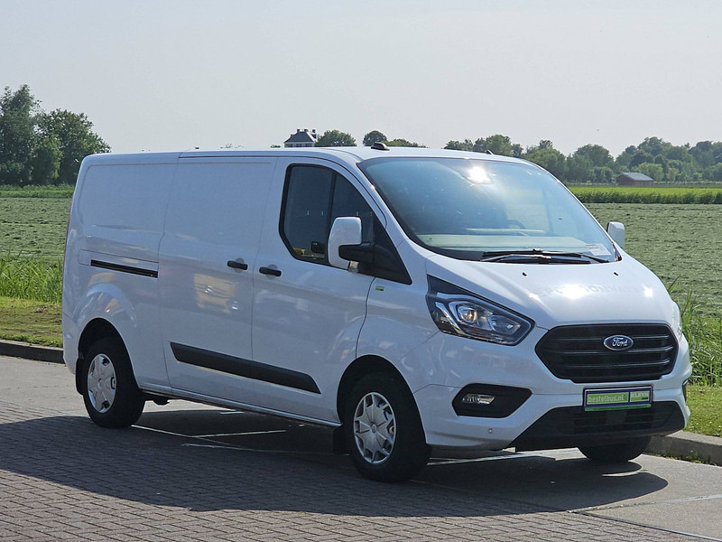 Ford Transit Custom 2.0 L2H1 Navi Euro6 AC! - Små skåpbil: bild 5 Ford Transit Custom 2.0 L2H1 Navi Euro6 AC! - Små skåpbil: bild 5