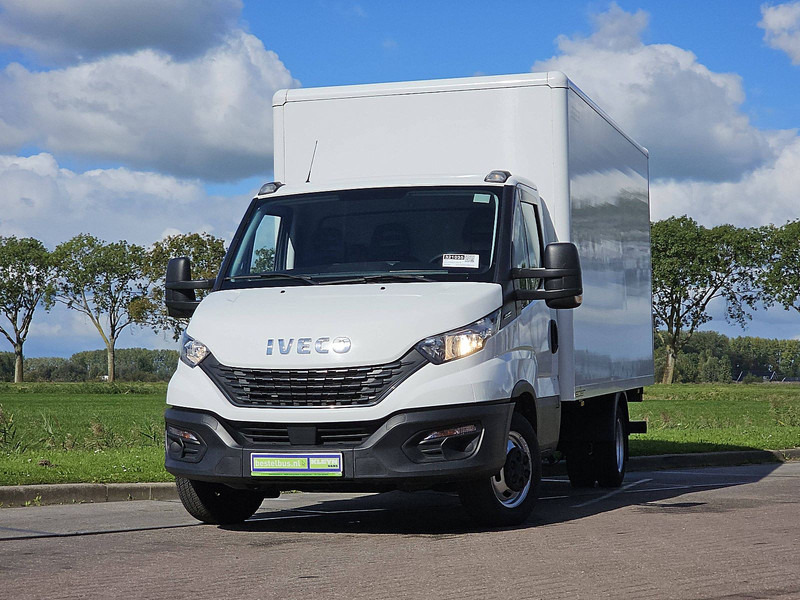 Iveco Daily 35C16 Bakwagen Laadklep - Volymskåp: bild 1 Iveco Daily 35C16 Bakwagen Laadklep - Volymskåp: bild 1