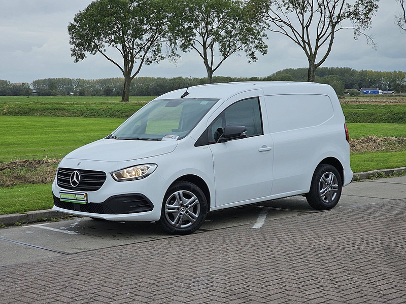 Mercedes-Benz Citan 112 CDI AC EURO6 - Volymskåp: bild 2 Mercedes-Benz Citan 112 CDI AC EURO6 - Volymskåp: bild 2
