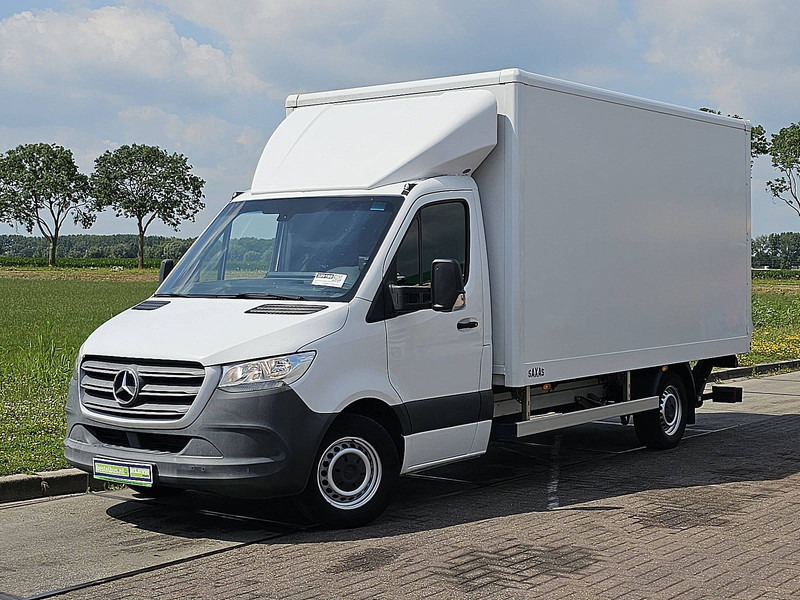 Mercedes-Benz Sprinter 316 Bakwagen Laadklep! - Volymskåp: bild 2 Mercedes-Benz Sprinter 316 Bakwagen Laadklep! - Volymskåp: bild 2