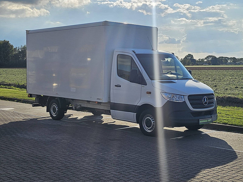 Mercedes-Benz Sprinter 316 Bakwagen Laadklep! - Volymskåp: bild 5 Mercedes-Benz Sprinter 316 Bakwagen Laadklep! - Volymskåp: bild 5