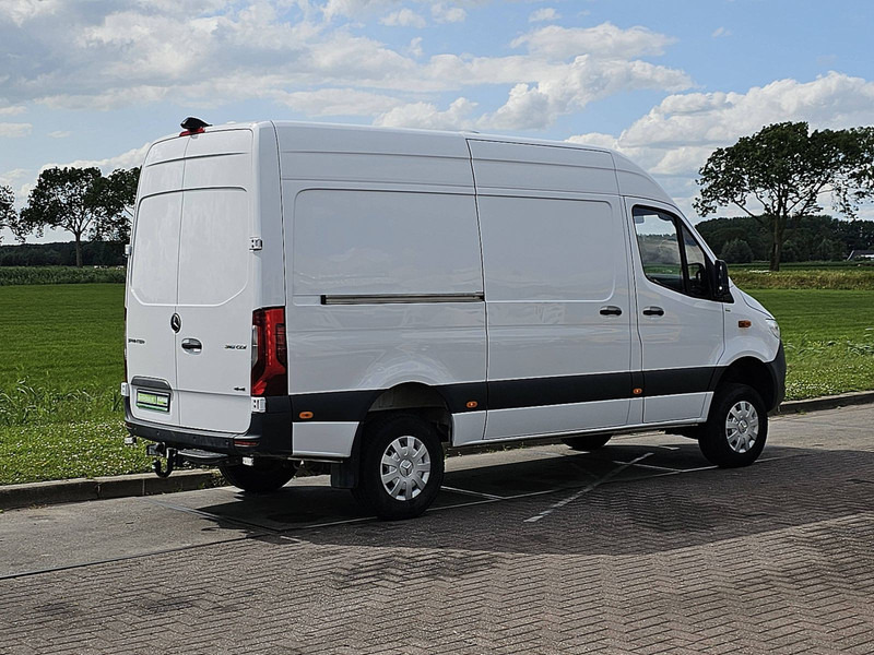 Mercedes-Benz Sprinter 316 CDI 4X4 AUT. L2H2 - Skåpbil: bild 3 Mercedes-Benz Sprinter 316 CDI 4X4 AUT. L2H2 - Skåpbil: bild 3