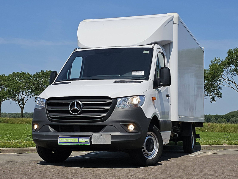 Mercedes-Benz Sprinter 317 Bakwagen Laadklep! - Volymskåp: bild 1 Mercedes-Benz Sprinter 317 Bakwagen Laadklep! - Volymskåp: bild 1