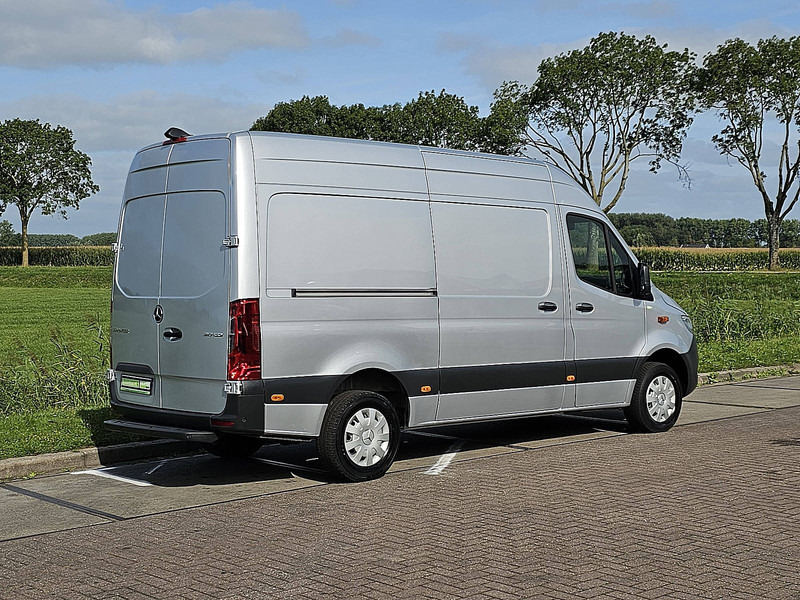 Mercedes-Benz Sprinter 317 L2H2 360 Camera RWD - Skåpbil: bild 3 Mercedes-Benz Sprinter 317 L2H2 360 Camera RWD - Skåpbil: bild 3