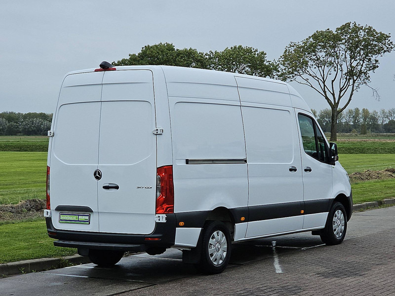 Mercedes-Benz Sprinter 317 L2H2 Navi RWD - Skåpbil: bild 3 Mercedes-Benz Sprinter 317 L2H2 Navi RWD - Skåpbil: bild 3