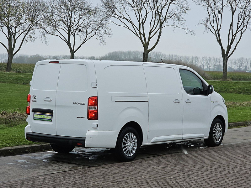 Toyota pro-ace ELECTRIC 50 KWH L3 - Små skåpbil, El transportbil: bild 3 Toyota pro-ace ELECTRIC 50 KWH L3 - Små skåpbil, El transportbil: bild 3