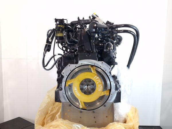Cummins/Komatsu QSB4.5/SAA4D107E-3 Engine (Plant) - Motor för Byggmaskiner: bild 3 Cummins/Komatsu QSB4.5/SAA4D107E-3 Engine (Plant) - Motor för Byggmaskiner: bild 3