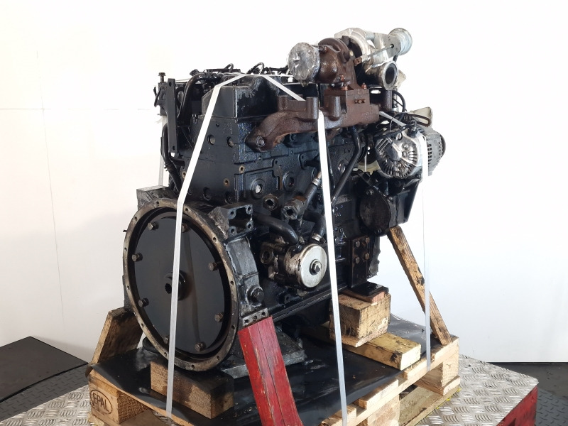 Cummins QSB3.3 / Komatsu SAA4D95LE-3A Engine (Plant) - Motor för Byggmaskiner: bild 1 Cummins QSB3.3 / Komatsu SAA4D95LE-3A Engine (Plant) - Motor för Byggmaskiner: bild 1