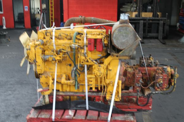 Komatsu 6 cyl/S6D - Motor för Byggmaskiner: bild 4 Komatsu 6 cyl/S6D - Motor för Byggmaskiner: bild 4