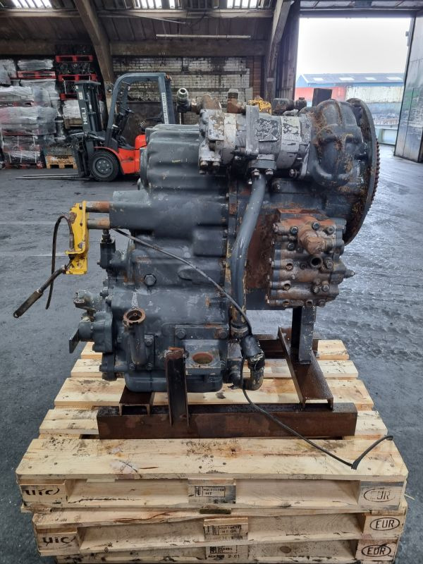Komatsu WA320-3 Gearbox (Plant) - Växellåda för Byggmaskiner: bild 2 Komatsu WA320-3 Gearbox (Plant) - Växellåda för Byggmaskiner: bild 2