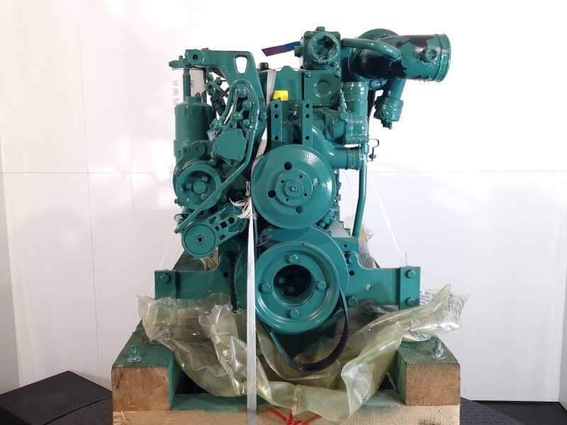 Volvo EC210B Excavator D6D EGE2 New Engine (Plant) - Motor för Byggmaskiner: bild 5 Volvo EC210B Excavator D6D EGE2 New Engine (Plant) - Motor för Byggmaskiner: bild 5