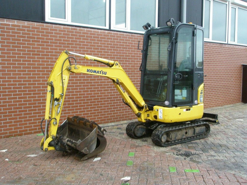 Komatsu PC16R-3HS - Minigrävmaskin: bild 1 Komatsu PC16R-3HS - Minigrävmaskin: bild 1