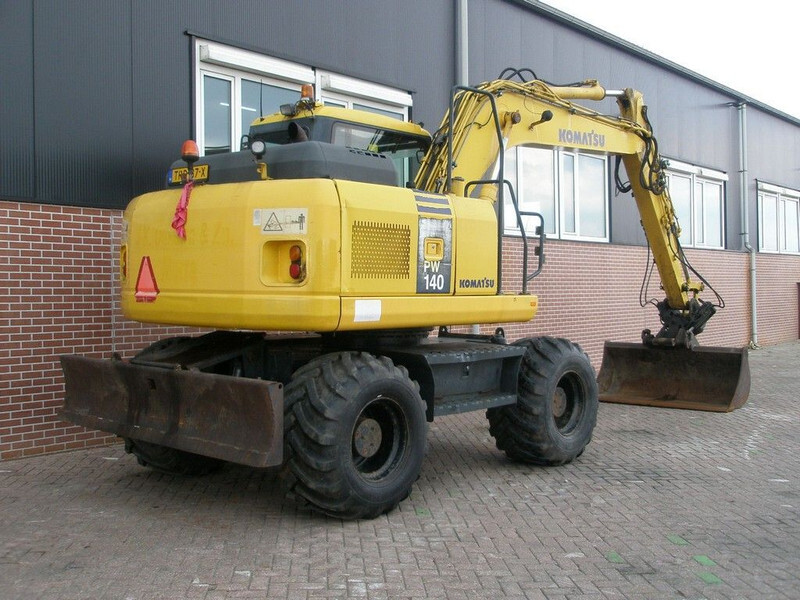 Komatsu PW140-7 - Grävmaskin på däck: bild 4 Komatsu PW140-7 - Grävmaskin på däck: bild 4