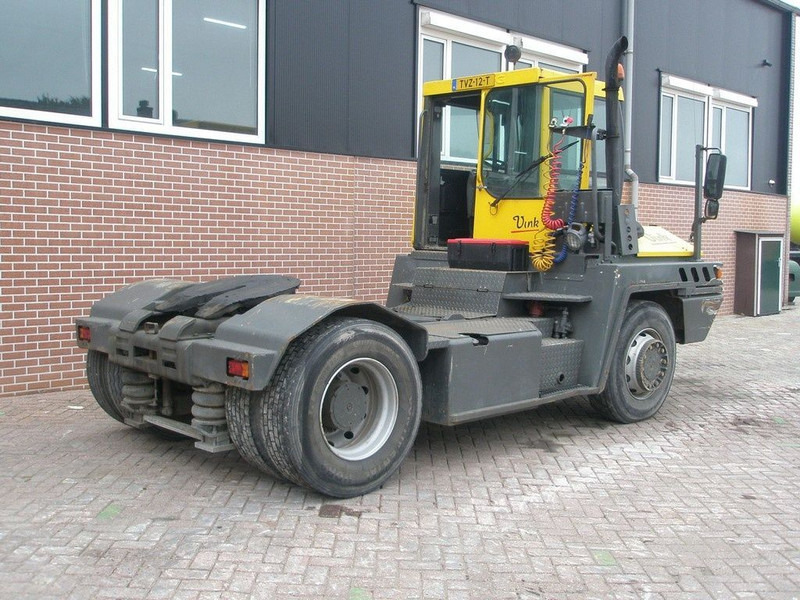 Terberg RT 222 RT220 4x4 - Terminaltraktor: bild 4 Terberg RT 222 RT220 4x4 - Terminaltraktor: bild 4