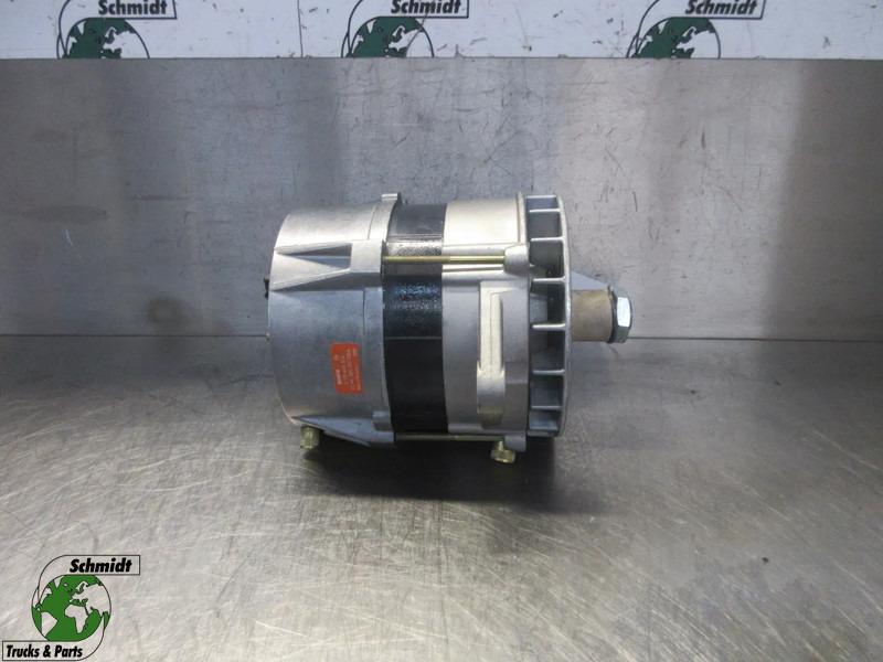 Iveco 0 120 689 524 BOSCH DYNAMO IVECO EURO 2 NIEUWE OP VOORRAAD - Generator för Lastbil: bild 1 Iveco 0 120 689 524 BOSCH DYNAMO IVECO EURO 2 NIEUWE OP VOORRAAD - Generator för Lastbil: bild 1