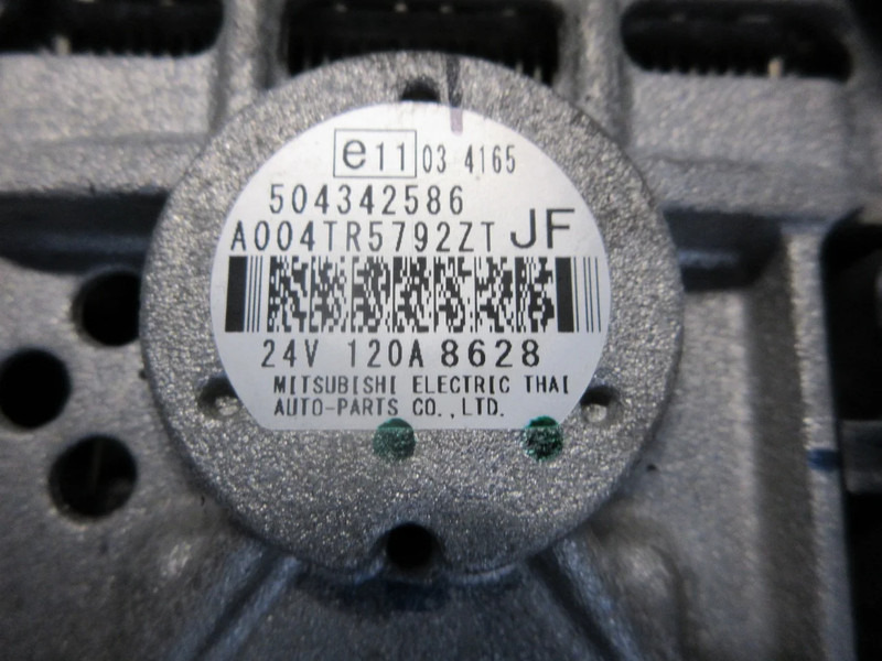 Iveco 504342586 DYNAMO IVECO // BMC EURO 6 MODEL 2023 - Generator för Lastbil: bild 5 Iveco 504342586 DYNAMO IVECO // BMC EURO 6 MODEL 2023 - Generator för Lastbil: bild 5